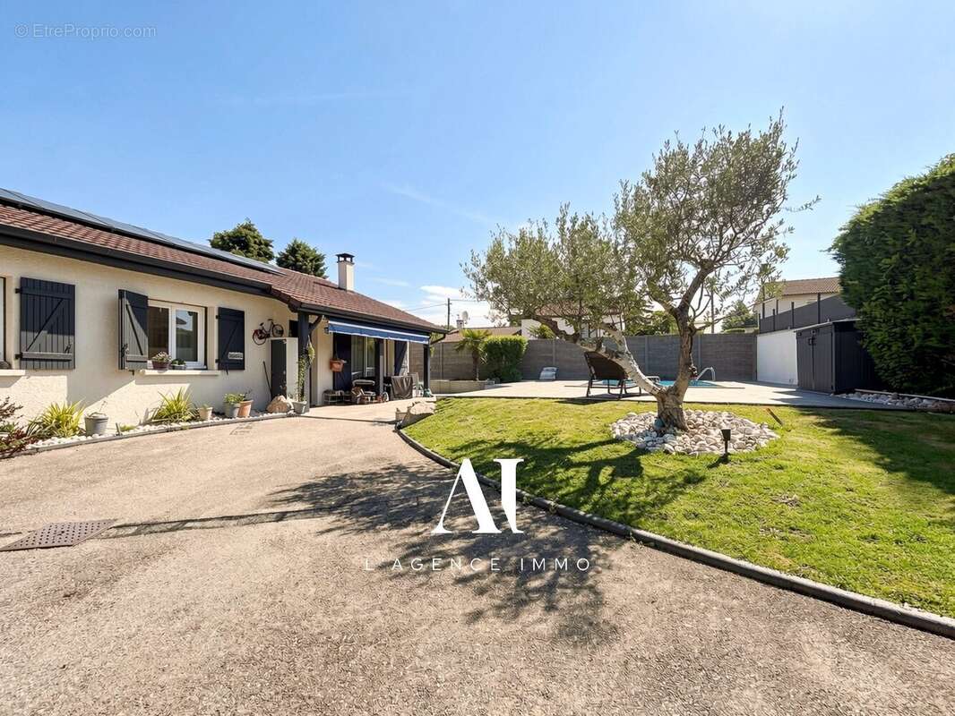 Maison 116 m² à Charnoz-Sur-Ain  - photo 2