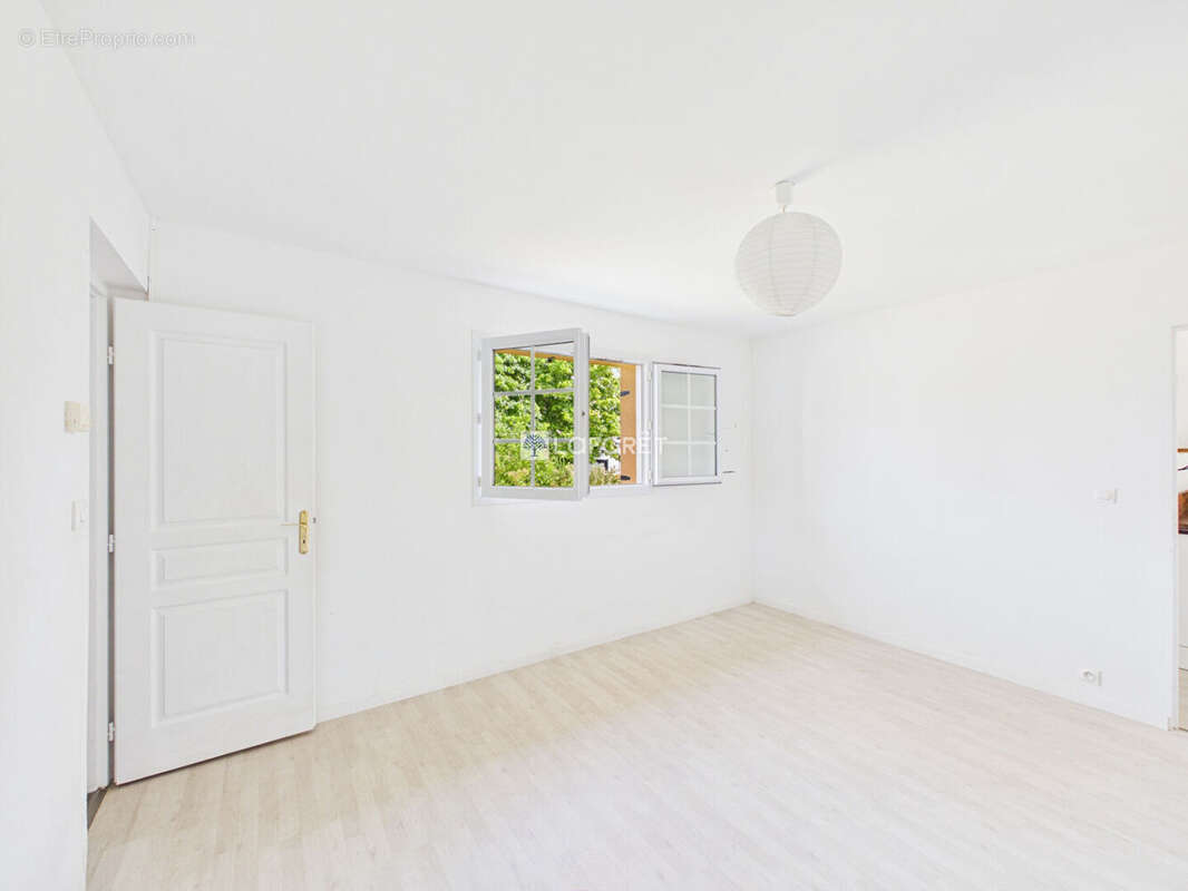 Maison Guiler Sur Goyen 5 pièce(s) 150 m2 - photo 8