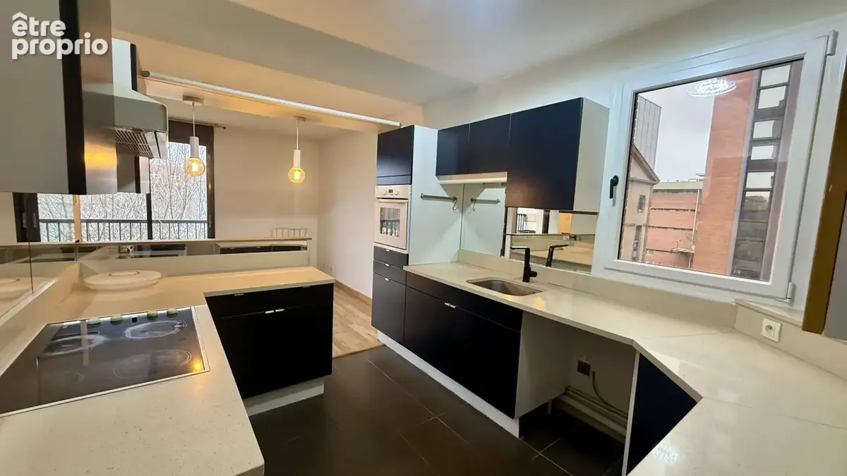 T4 traversant · 105,77 m2 Carrez · Double garage · Ascenseur - Compans Caffarelli - photo 2