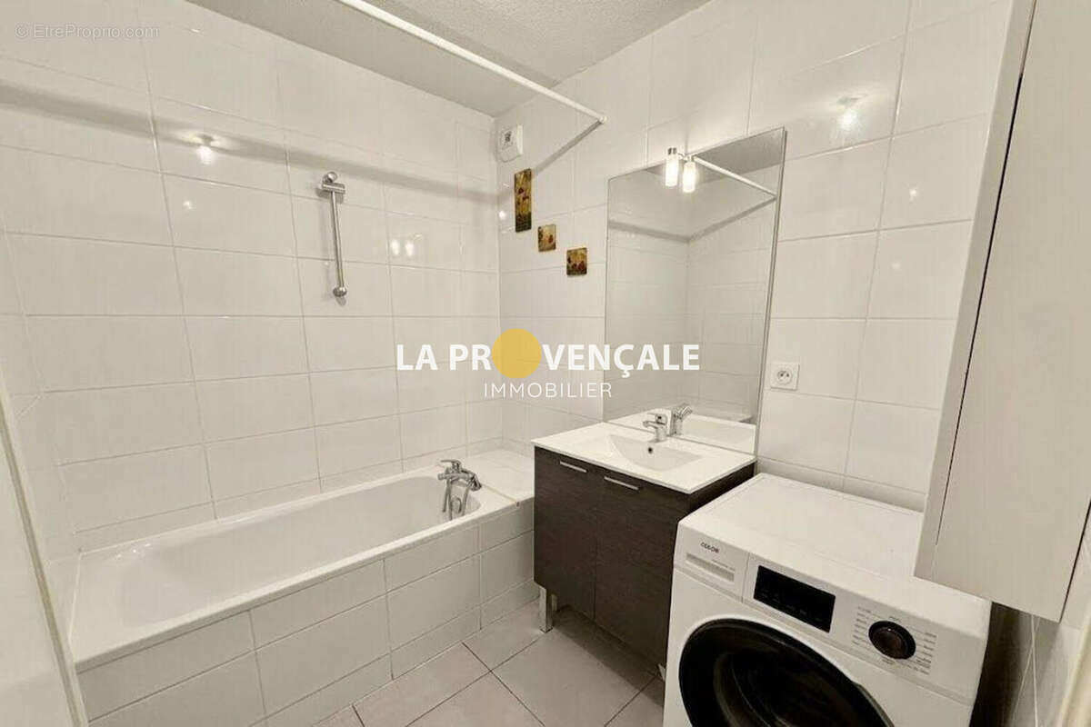 Appartement à SAINT-MAXIMIN-LA-SAINTE-BAUME