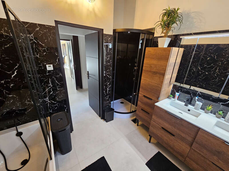 Maison à ROQUEFORT-LES-PINS