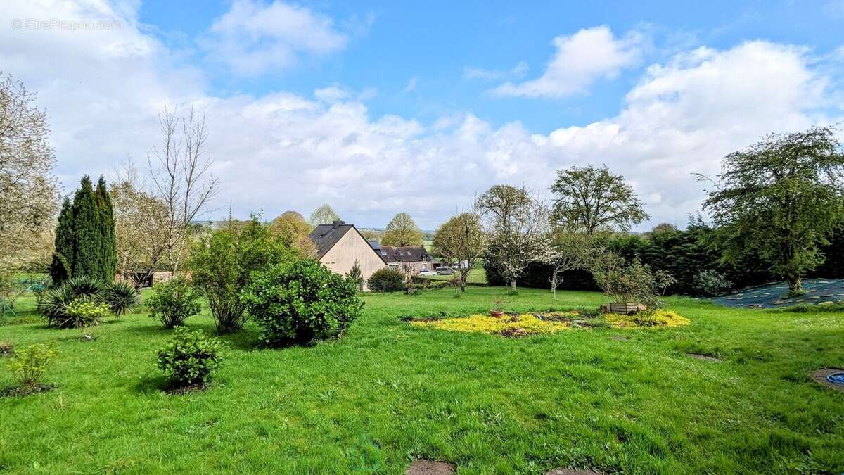 Maison à LA GACILLY