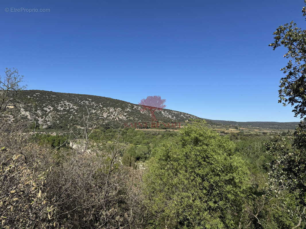 Terrain à SAINT-JEAN-DE-FOS