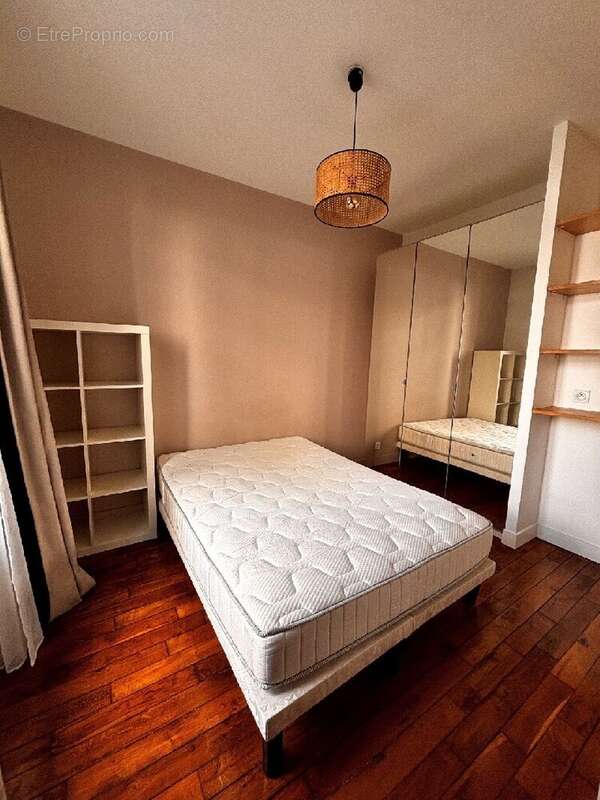 Appartement à LA GARENNE-COLOMBES
