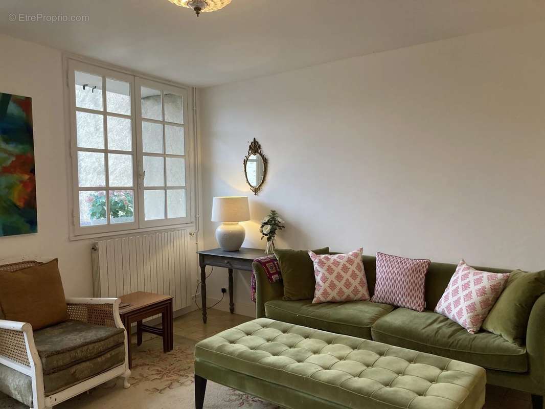 Maison à CHATEAUNEUF-SUR-CHARENTE