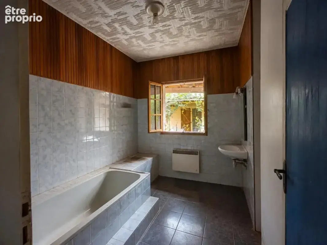 Maison de 8 pièces de 269 m² à Saint-Vincent-de-Paul - photo 5