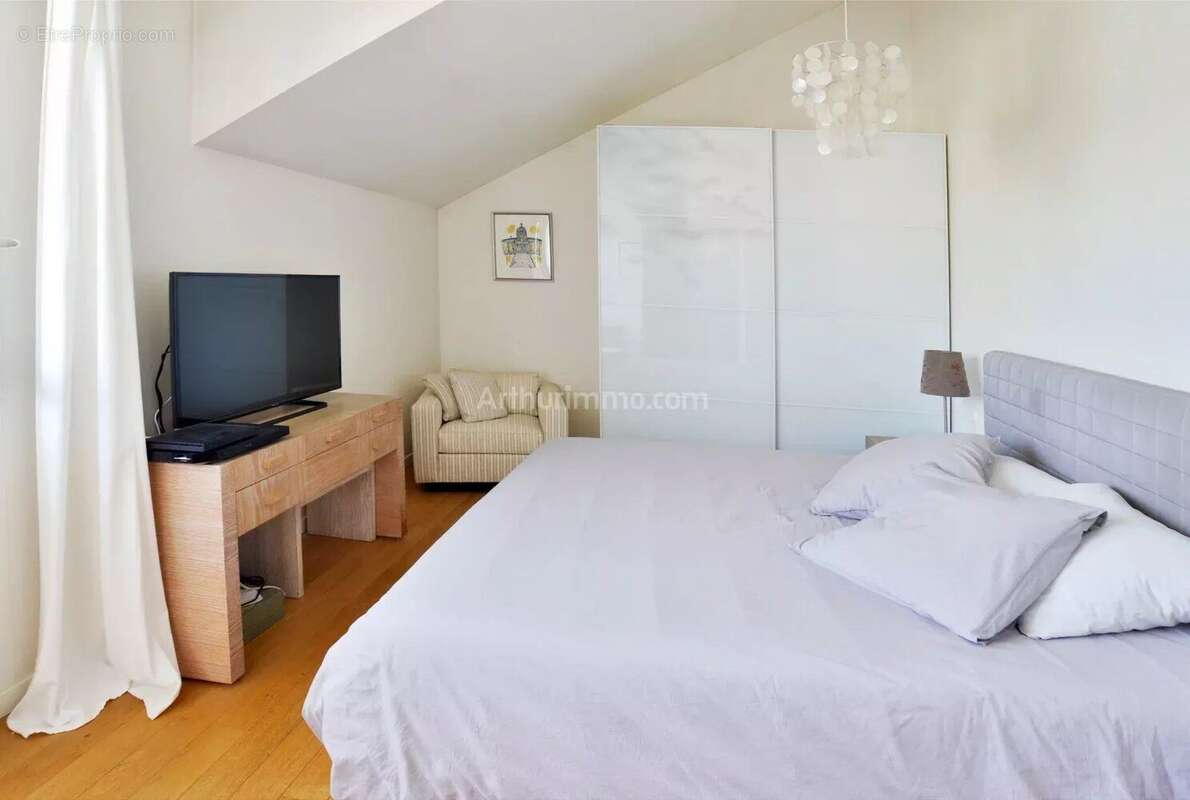 Maison à BRY-SUR-MARNE