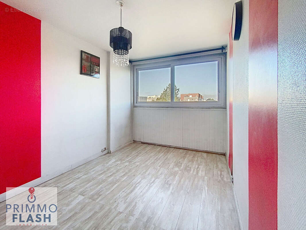 Appartement à AUBERVILLIERS