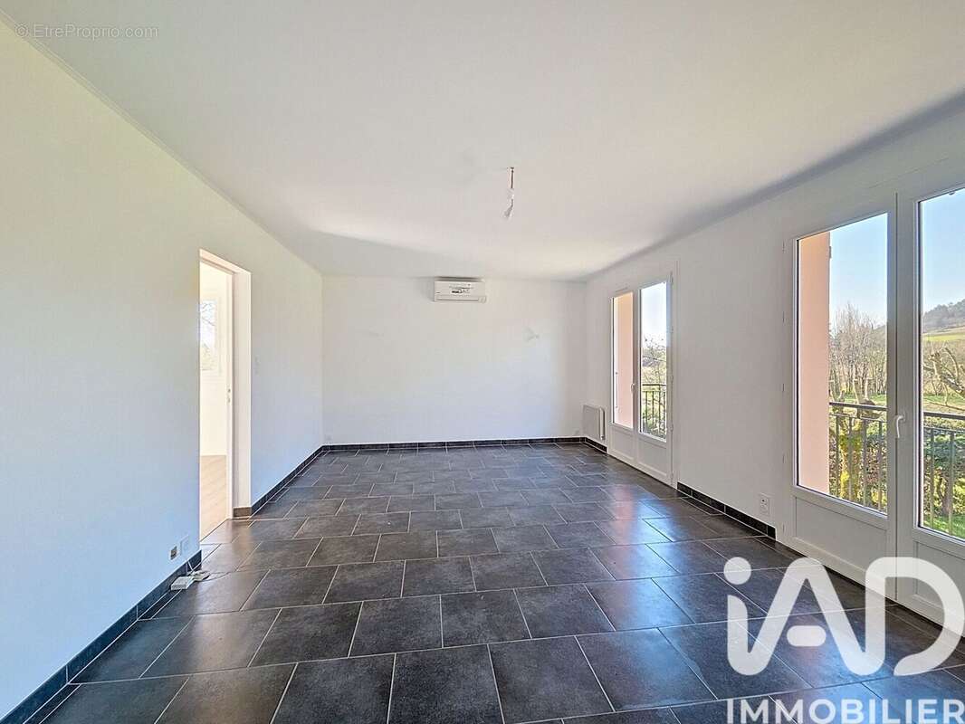 Maison 120 m² à Pavie  - photo 4