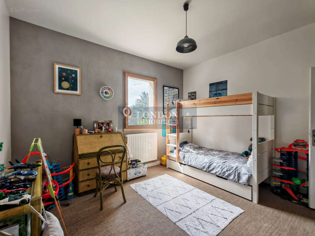 Maison à LES LOGES-EN-JOSAS