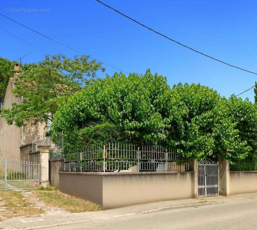 Proche Uzès - La magie et les volumes d'une Maison Bourgeoise - photo 8