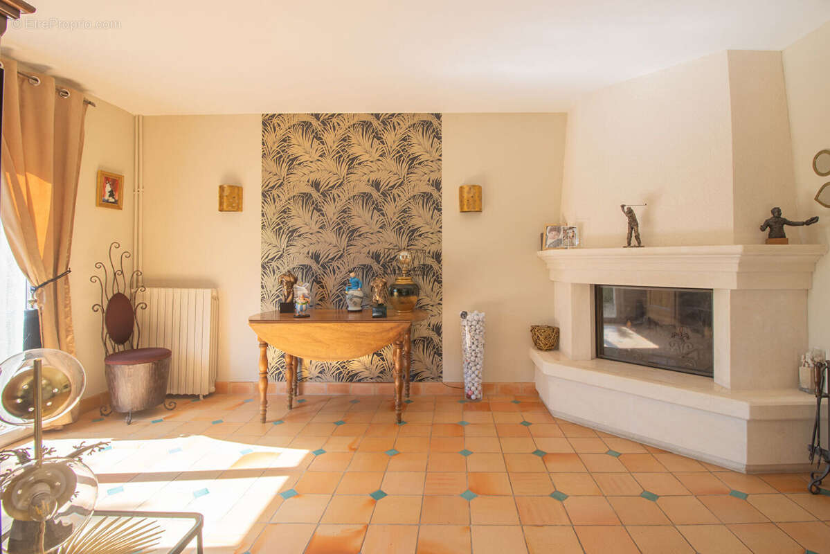 Maison à BRIOLLAY