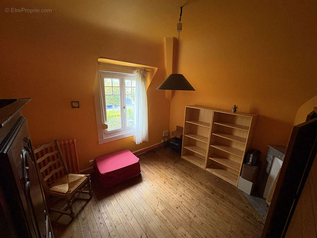 Maison à MOY-DE-L&#039;AISNE