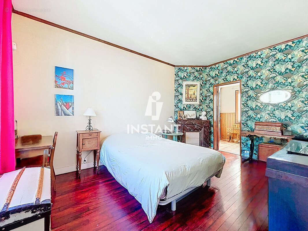 Chambre 1er étage - Maison à BONDY