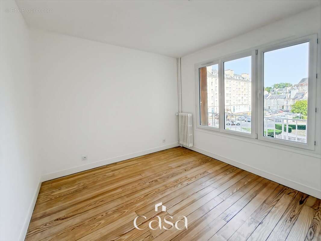 Appartement 75 m² à Caen  - photo 8