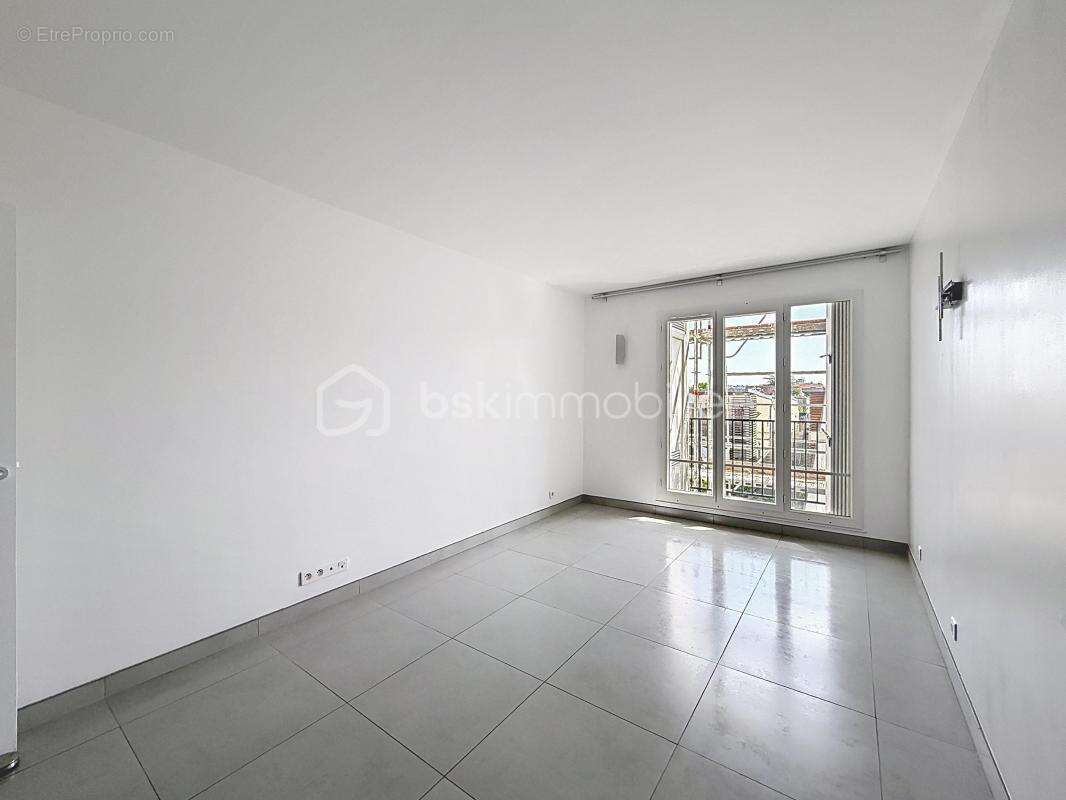 Appartement à LIMEIL-BREVANNES