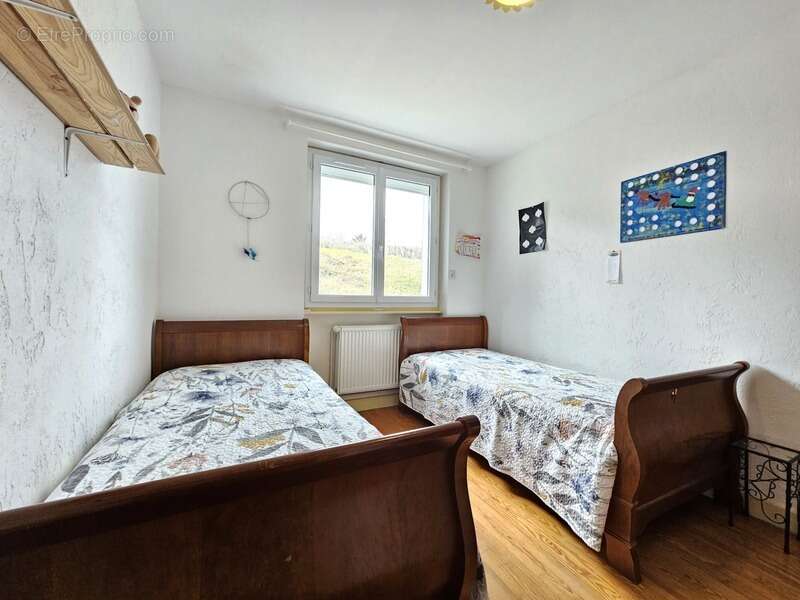 Maison à PANISSIERES