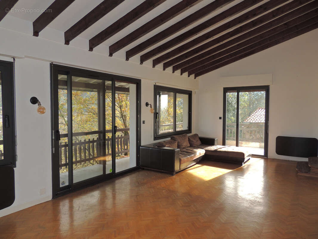 Maison à VILLEFRANCHE-DE-ROUERGUE