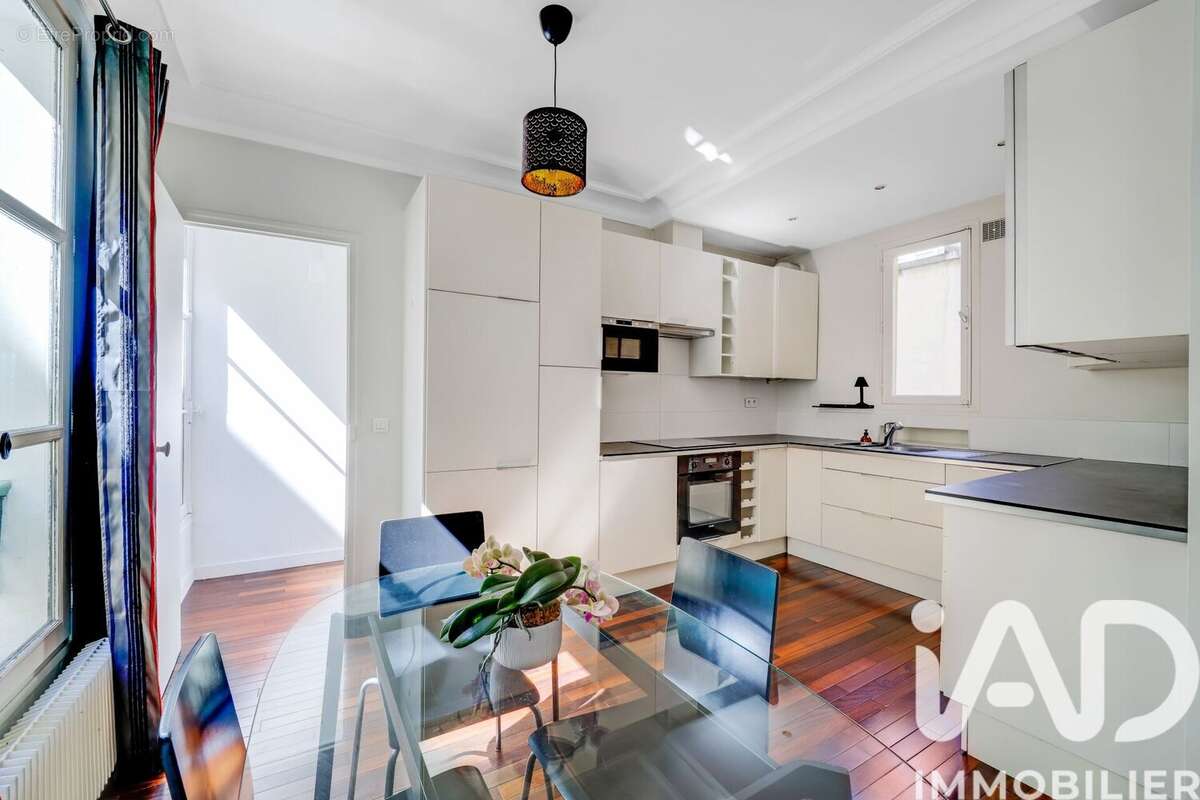 Photo 3 - Appartement à NEUILLY-SUR-SEINE