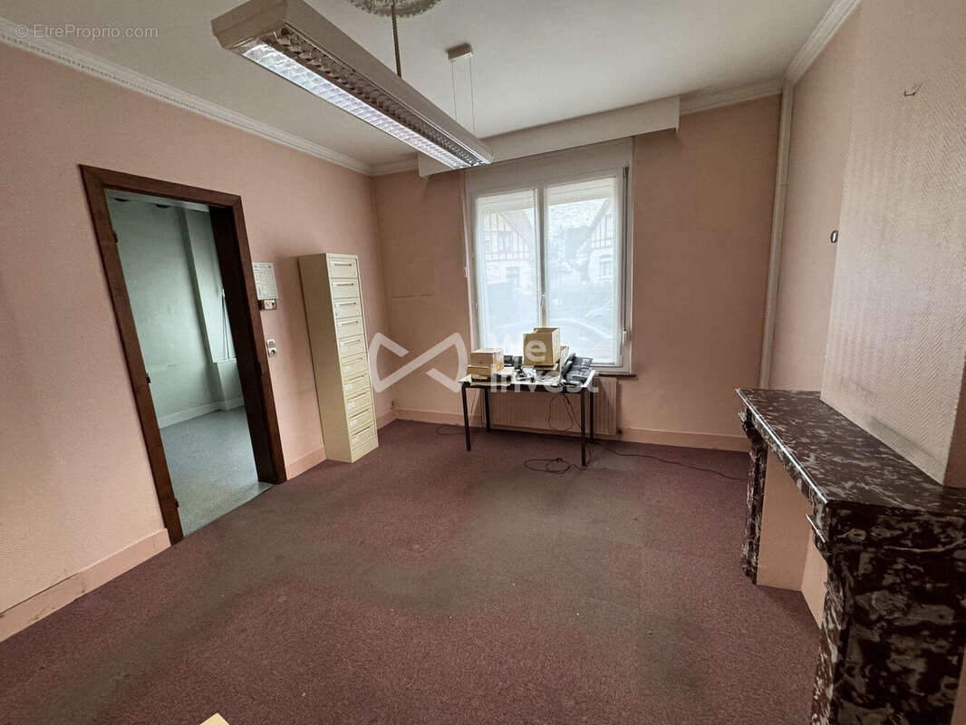 Maison à AVESNES-SUR-HELPE