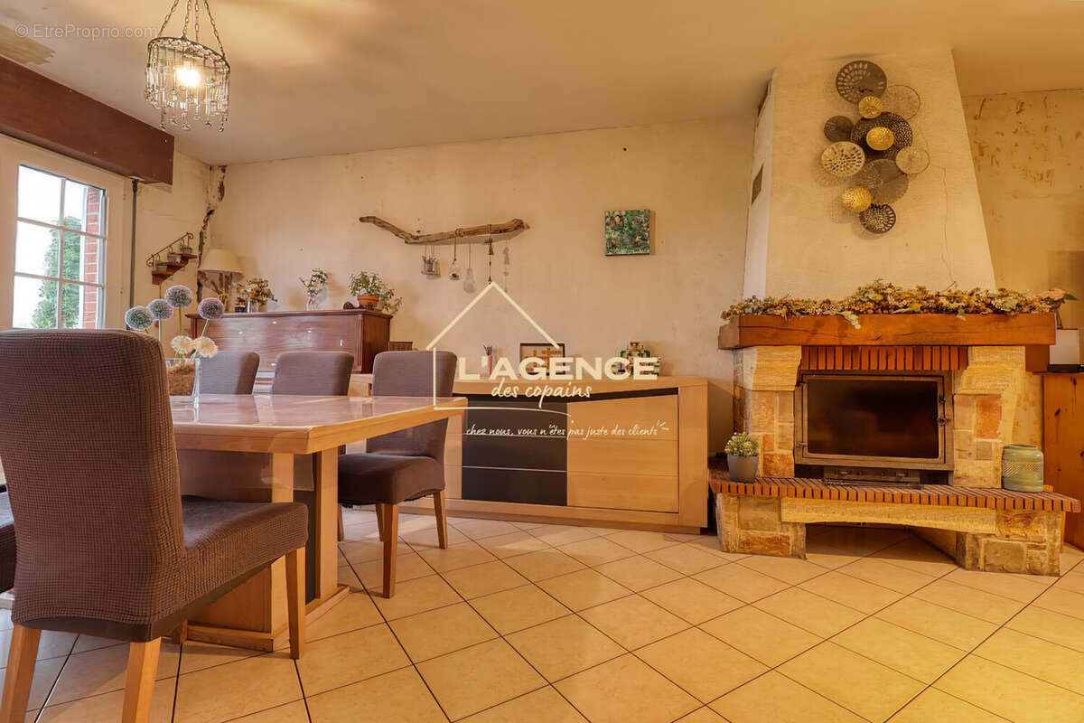 Maison à HAZEBROUCK