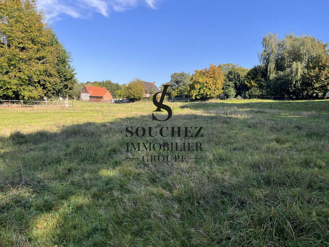 Terrain à BERLES-MONCHEL