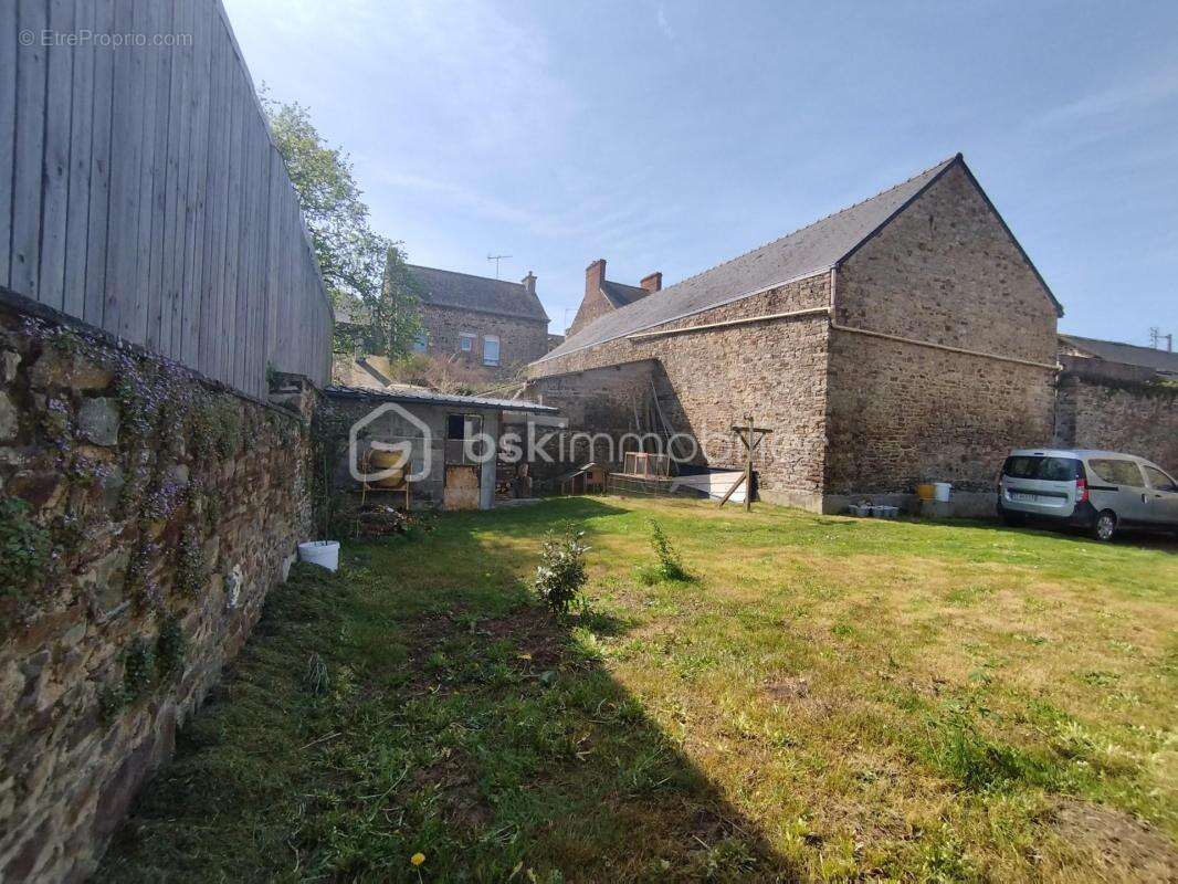 Maison à MARTIGNE-FERCHAUD