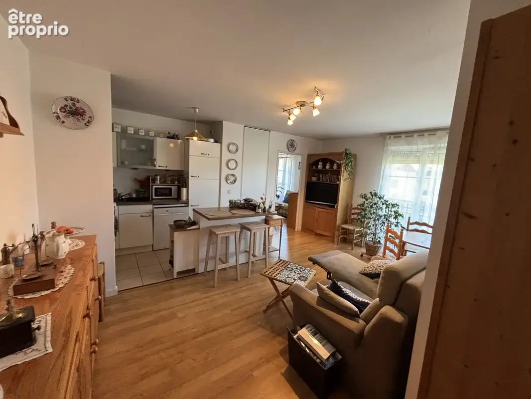 Appartement 3 pièces 55 m² à vendre à Fontenay-Le-Fleury (78330) - photo 2