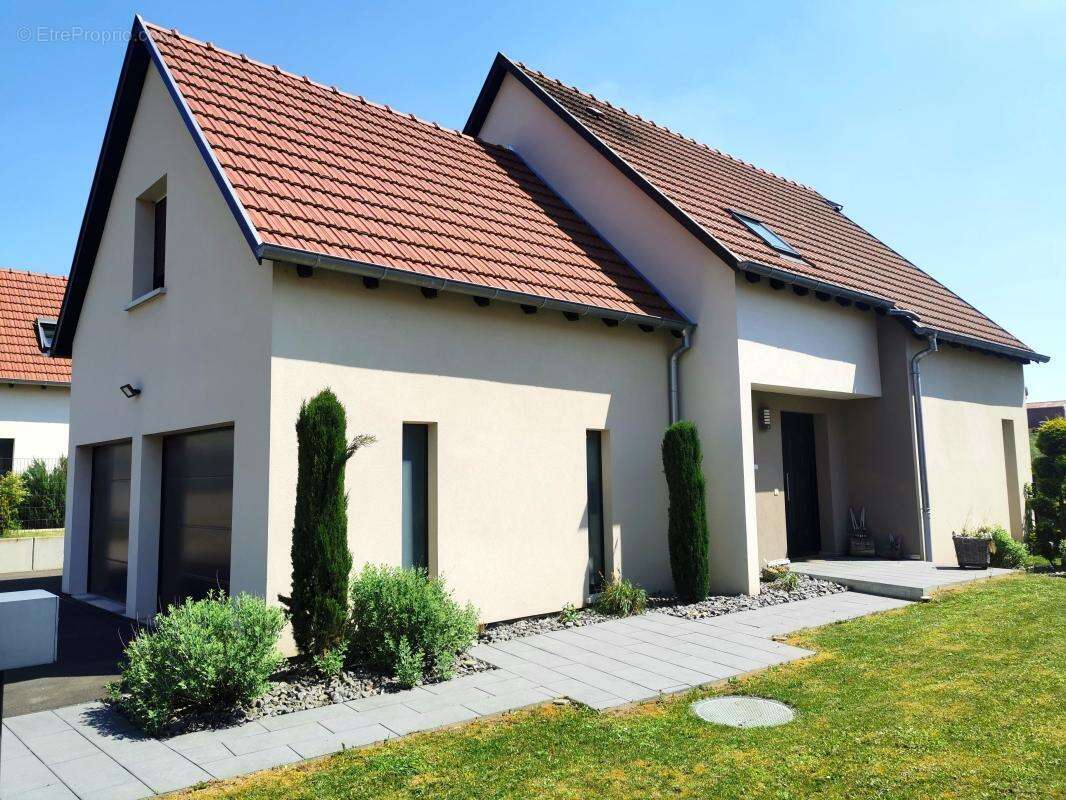 Maison à SCHARRACHBERGHEIM-IRMSTETT