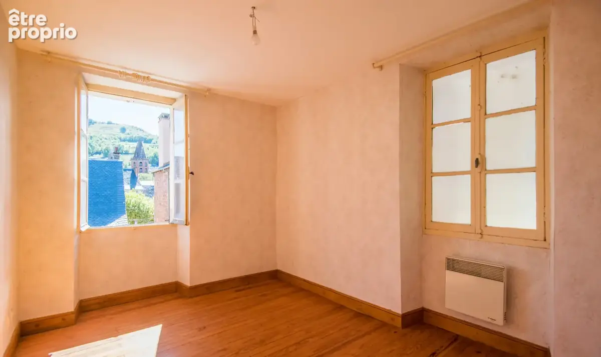 MARCILLAC   Maison de village avec beaux volumes et fort potentiel ! - photo 6