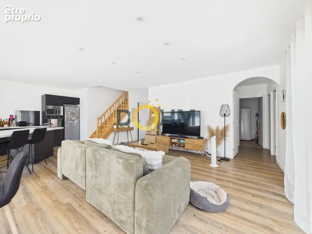 À vendre sur la commune de Fay-la-Triouleyre, belle maison  t5 d’environ 130 m2 récemment rénovée - photo 7