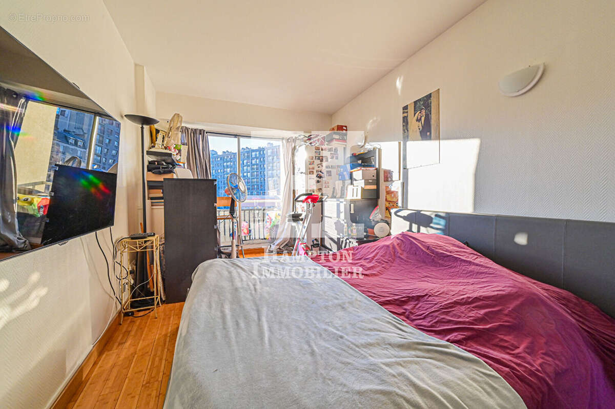 Appartement à PARIS-19E
