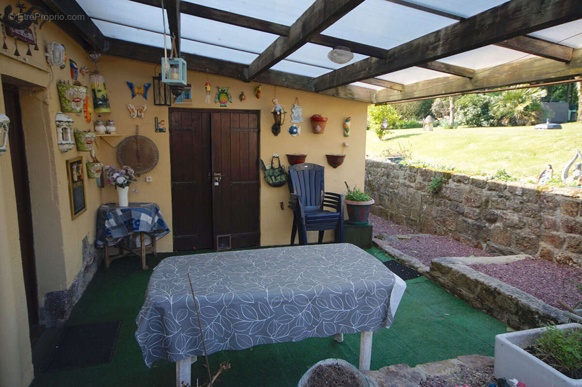 Maison à NOTRE-DAME-DE-CENILLY