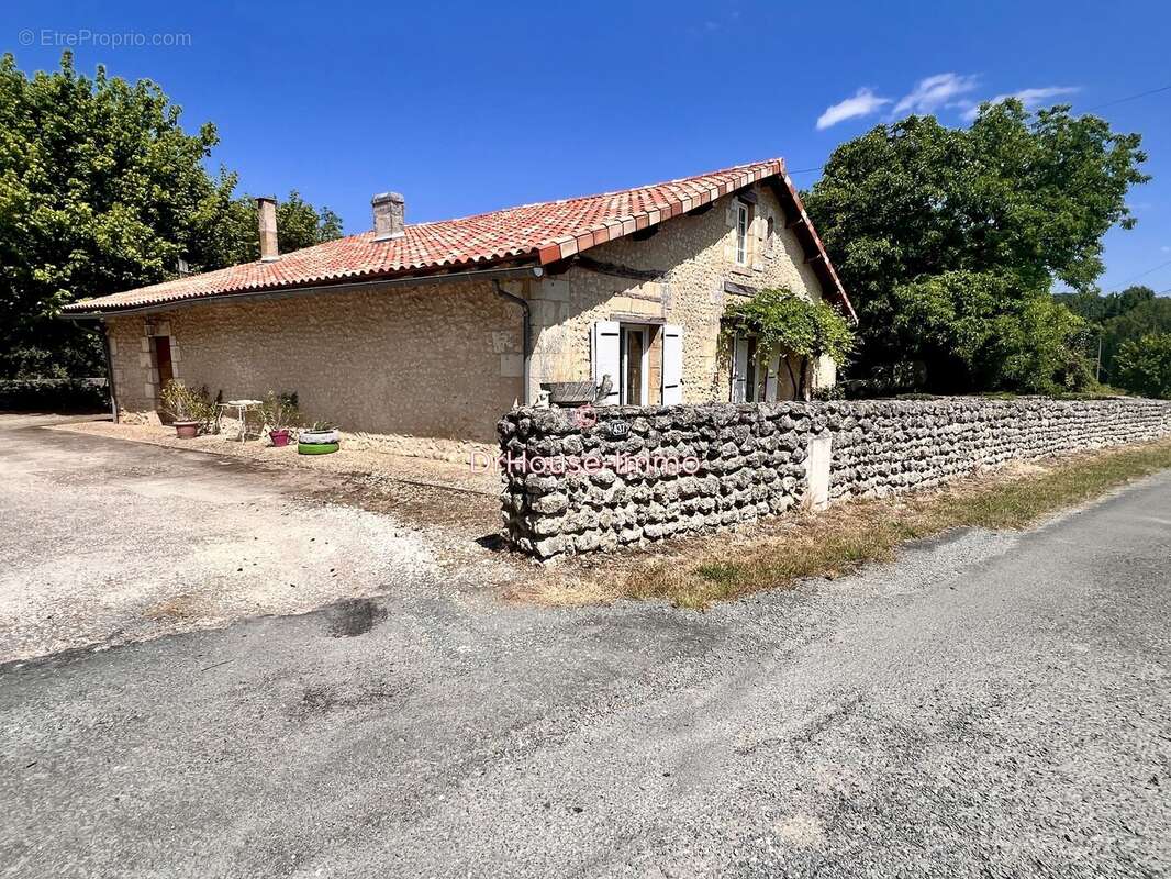 Maison à SAINT-MARTIN-DE-RIBERAC
