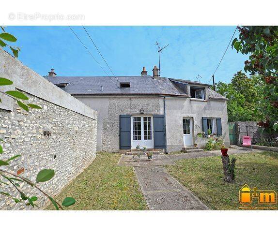Maison à BAZOCHES-LES-GALLERANDES