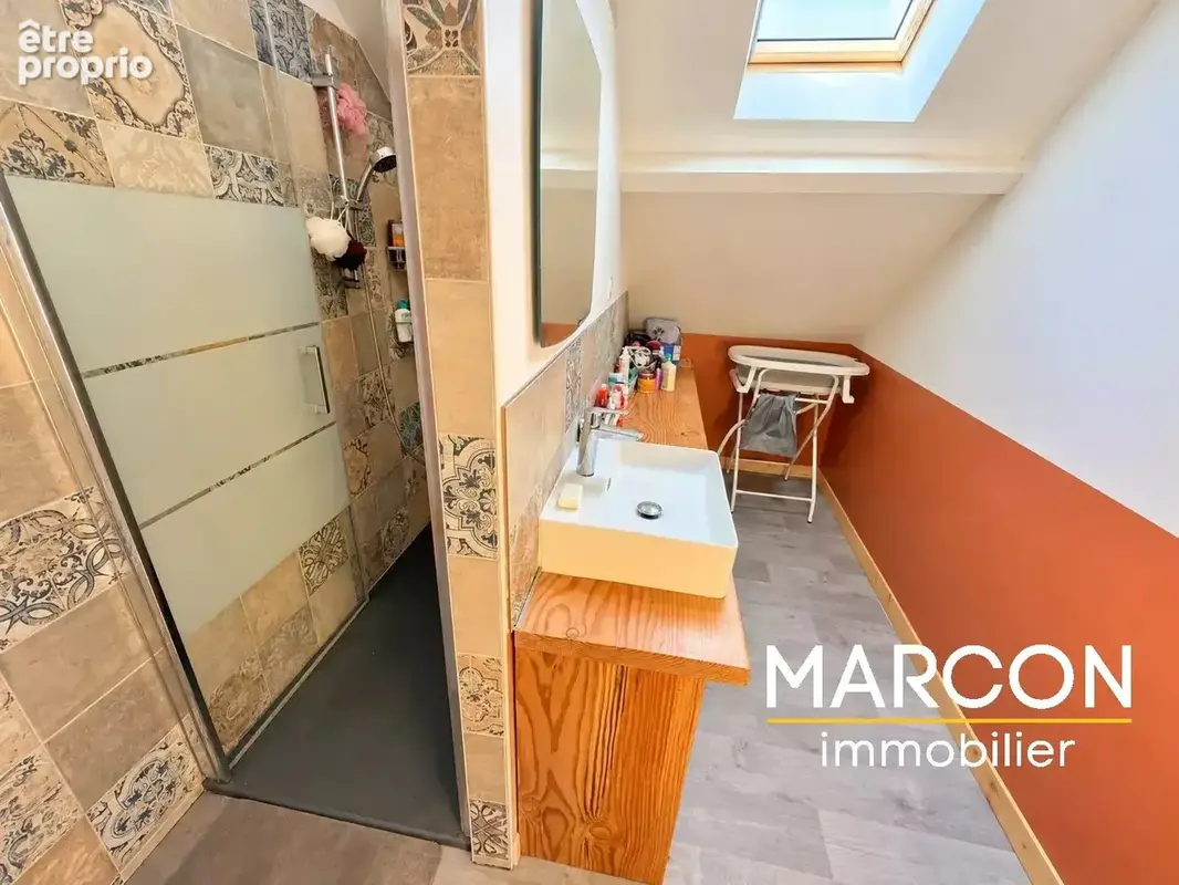 Ensemble immobilier de charme – secteur des trois lacs – maison rénovée, dépendances et studio indépendant - photo 11