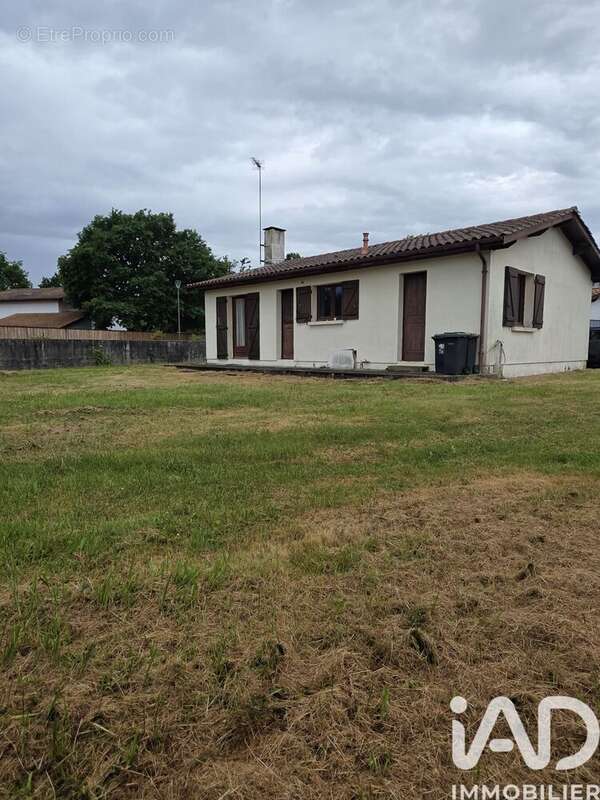 Photo 2 - Maison à SAINT-JEAN-D'ILLAC
