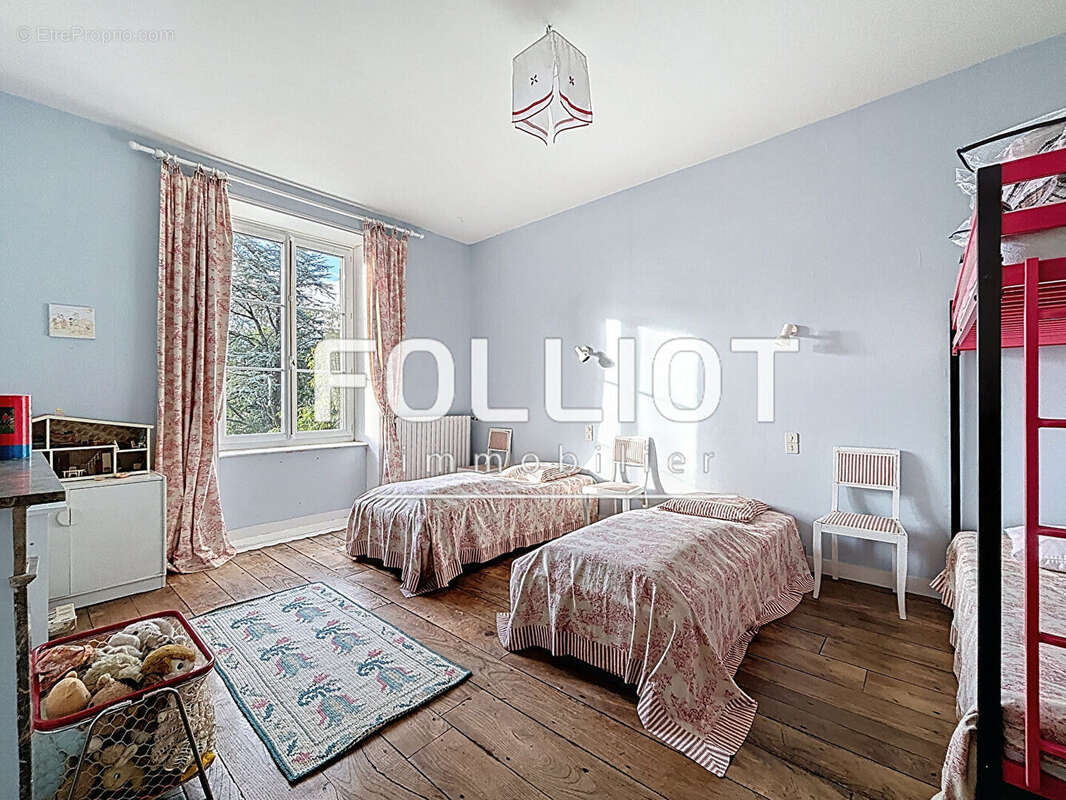 Maison à SAINT-JEAN-DES-CHAMPS