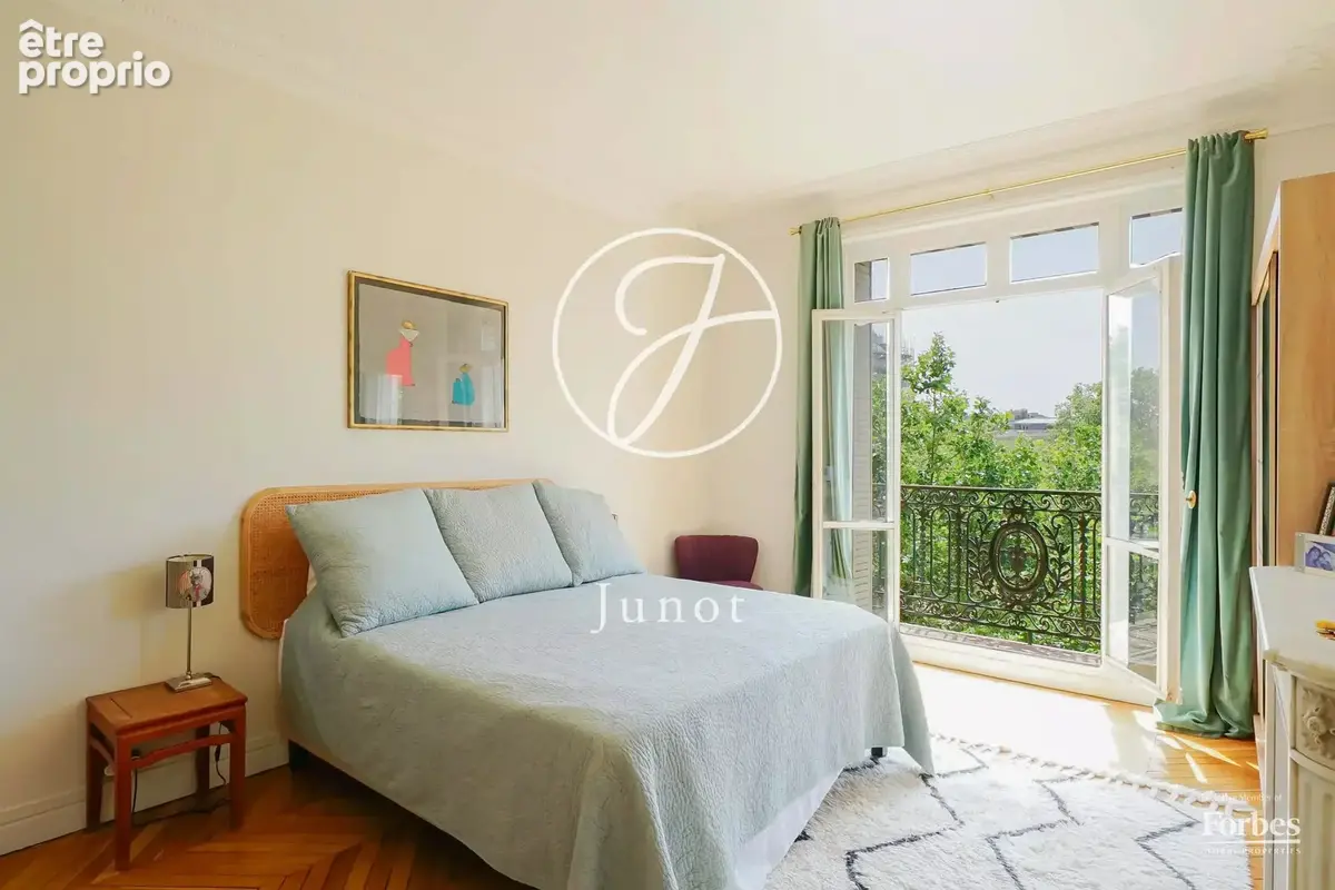 Paris 7e - SAINT DOMINIQUE / CHAMP DE MARS - Appartement - 7 pièces - 201,63m² - 202,80m² au sol - 4/5 chambres - Vues dégagées  - photo 17