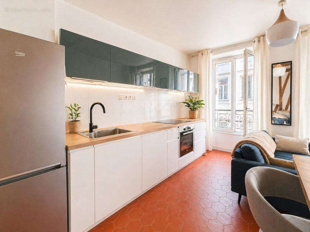 Appartement à PARIS-3E