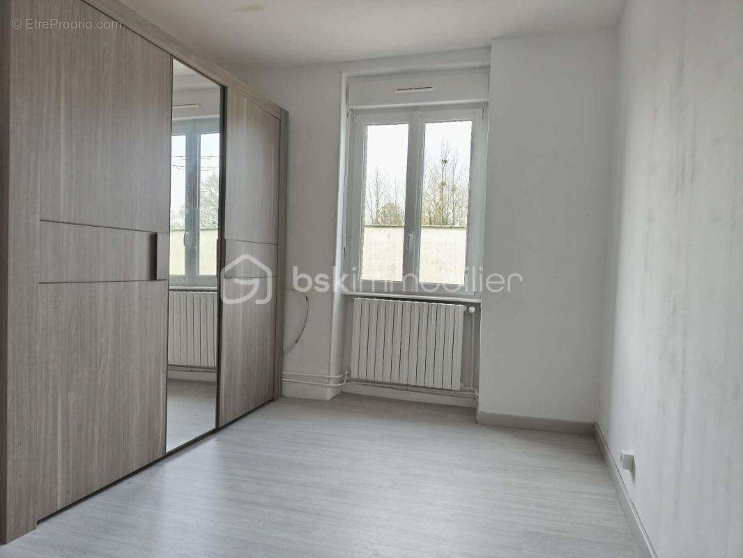 Maison à LASSAY-LES-CHATEAUX