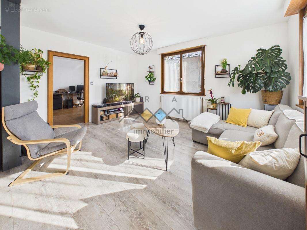 Maison à FEY-EN-HAYE