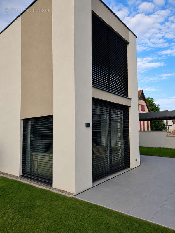 Maison à SAINTE-CROIX-EN-PLAINE