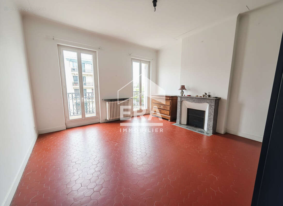 Appartement à MARSEILLE-6E