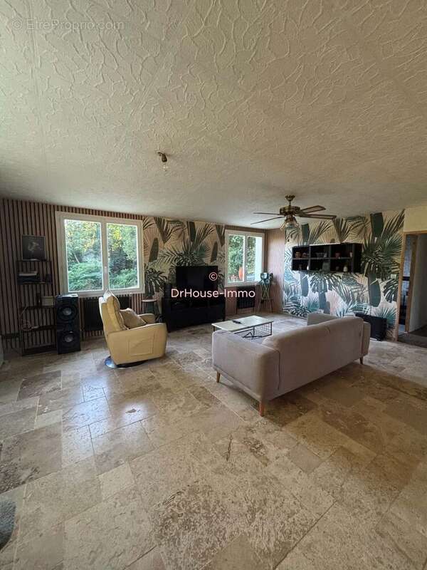 Maison 140 m² à Saint-Capraise-De-Lalinde  - photo 10