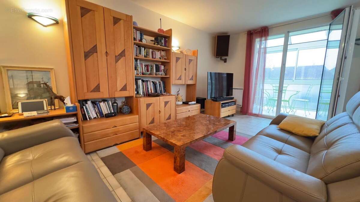 EXCLUSIVITE Neuilly Plaisance Pavillon indépendant gare à pied en fond d'impasse - photo 3