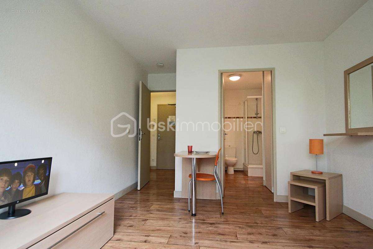 BAISSE DE PRIX - Spécial investisseurs - T2 meublé en résidence étudiante - photo 3