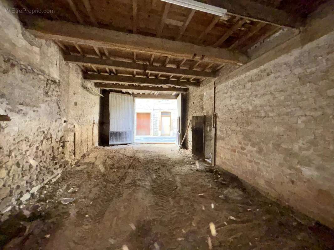 Maison à PEYRIAC-MINERVOIS