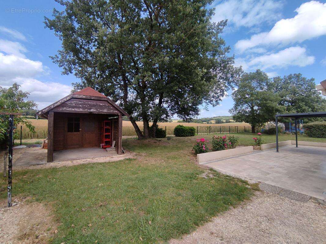 Maison Yzeures Sur Creuse 5 pièces 100 m² - photo 4