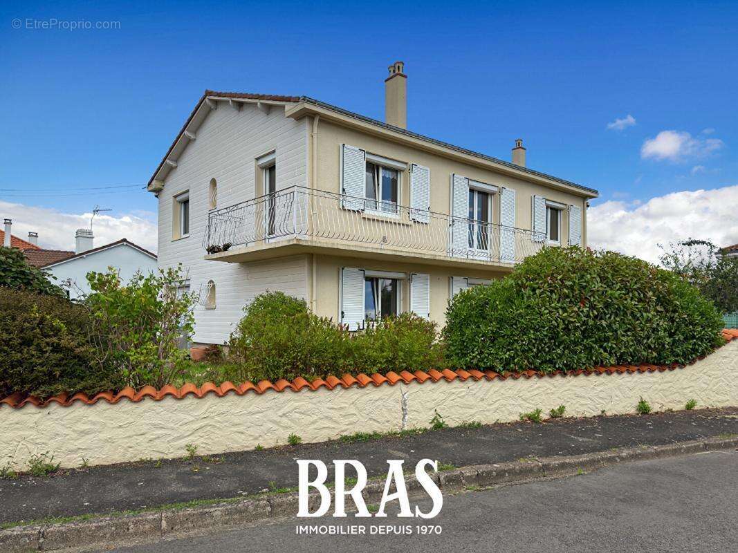 Maison à SAINT-SEBASTIEN-SUR-LOIRE